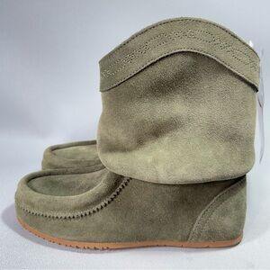 Manitobah Jeddito Olive Green Suede Leather Mid Boots NWT